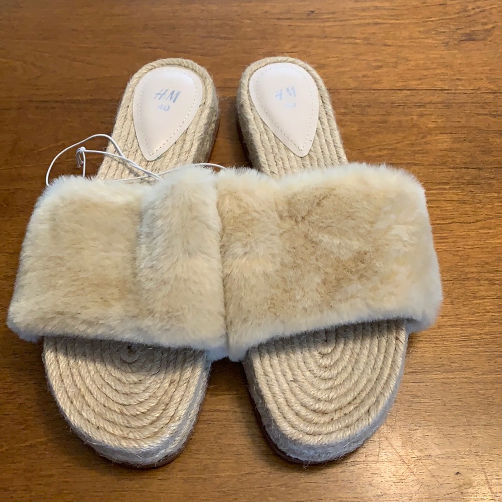 NWT H&M Women's Faux Fur Slides - New Sandals